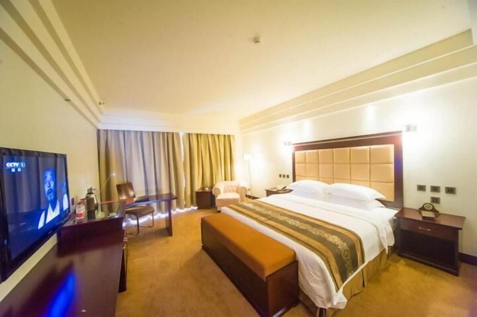 Hotel Ramada Chengdu North Esterno foto