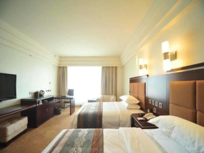 Hotel Ramada Chengdu North Esterno foto